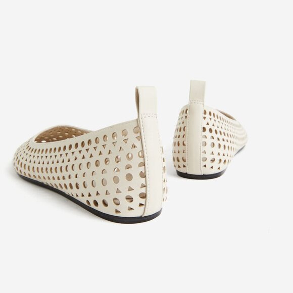 Perforated ballet pumps - Picture 2 of 7